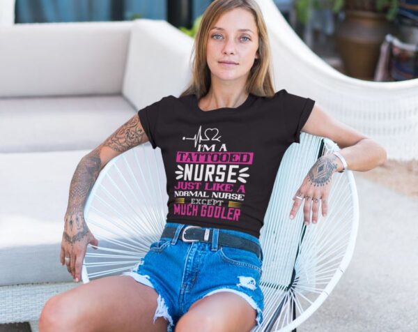 Tricou - I'm a tattooed nurse - imagine 3